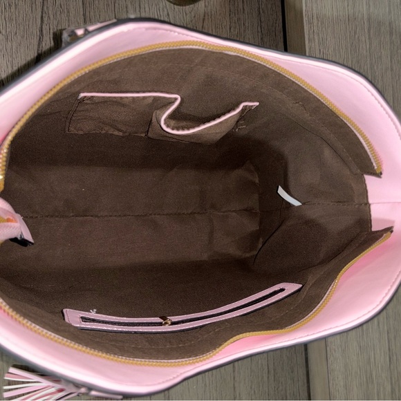 Elegant Pink Women's Handbag Set - Picture 5 of 7